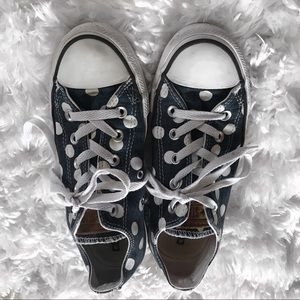 Women size 6 polka dot converse